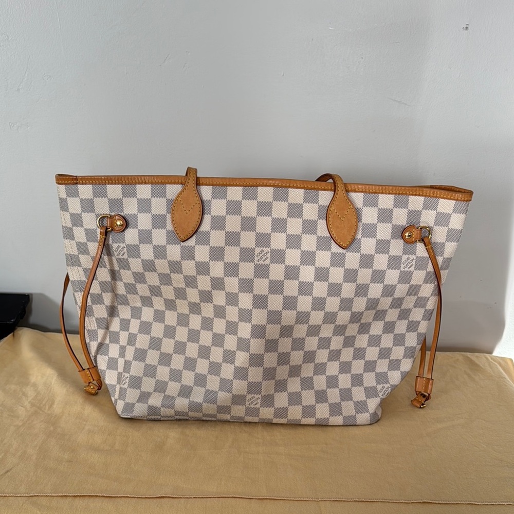 Louis Vuitton Neverfull MM